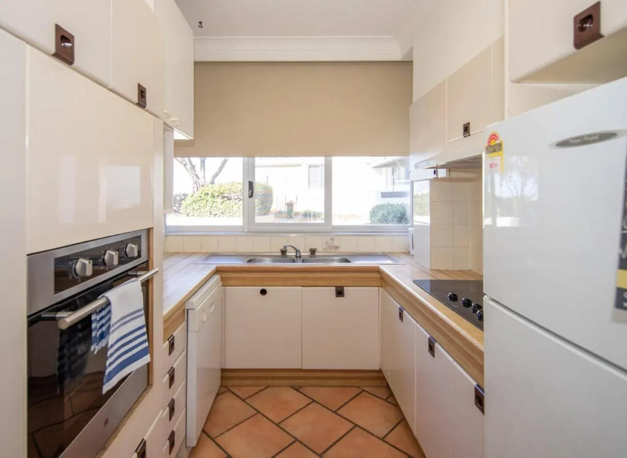 Beachside Tower Apartments Gold Coast 4*,  Australia